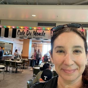 Meet your Posher, Abby